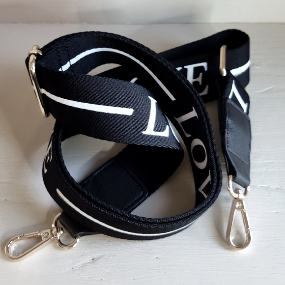 NEW! Unbranded adjustable/ replacement bag strap black white, goldtone hardware - Picture 3 of 3